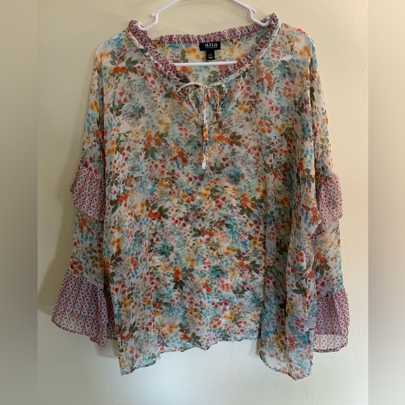 Blouse - Picture 1 of 3